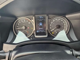 Toyota Tacoma 4x4 Double Cab SB  CARFAX, снимка 8 - Автомобили и джипове - 53618635