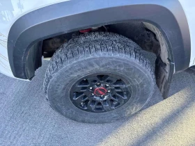 Toyota Tacoma * TRD * CARFAX * KEYLESS * ДВА КЛЮЧА, снимка 7 - Автомобили и джипове - 53695554