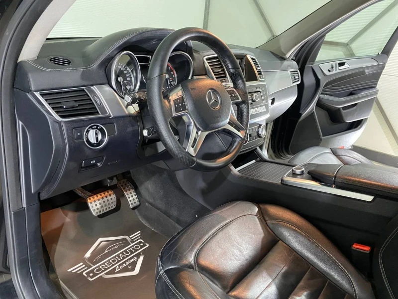 Mercedes-Benz ML 350 CDI AMG* 4MATIC * PANORAMA* , снимка 7 - Автомобили и джипове - 48429516