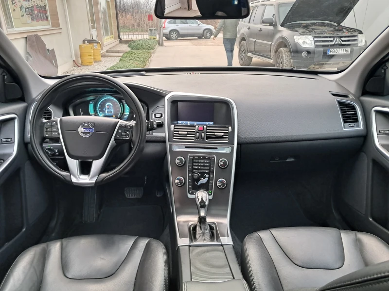 Volvo XC60 3.0 AWD T6 PREMIER+ , снимка 12 - Автомобили и джипове - 52877077