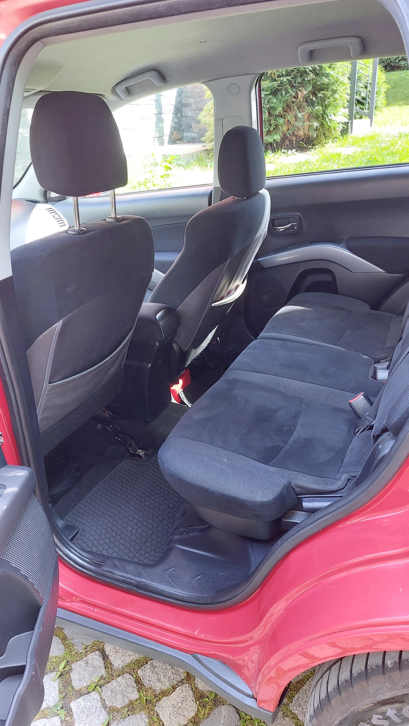 Mitsubishi Outlander, снимка 10 - Автомобили и джипове - 53841631