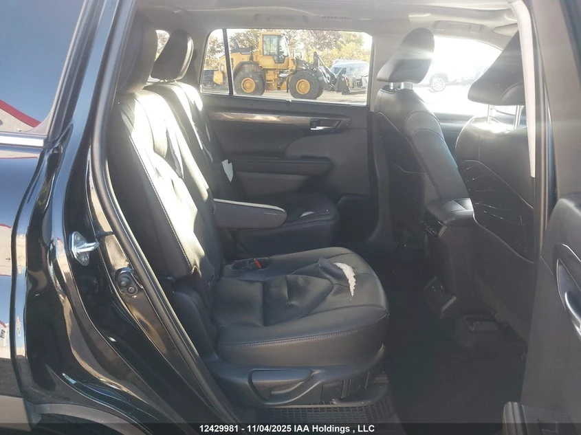 Toyota Highlander Hybrid* Platinum* 4WD, снимка 10 - Автомобили и джипове - 54055789