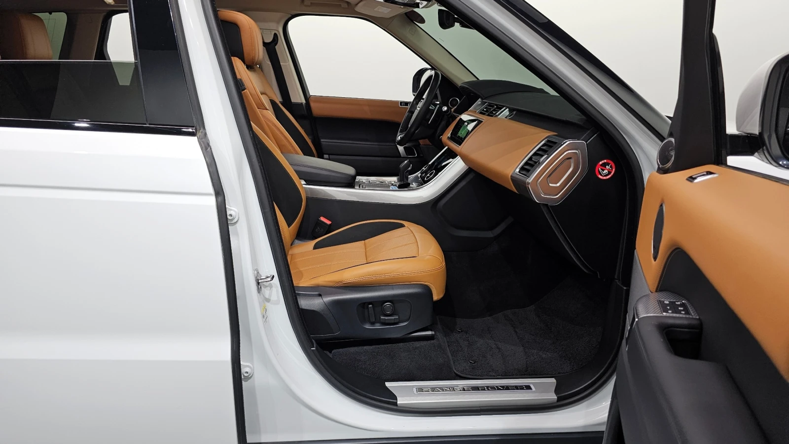 Land Rover Range Rover Sport 3.0 SDV6 HSE, снимка 10 - Автомобили и джипове - 55204572