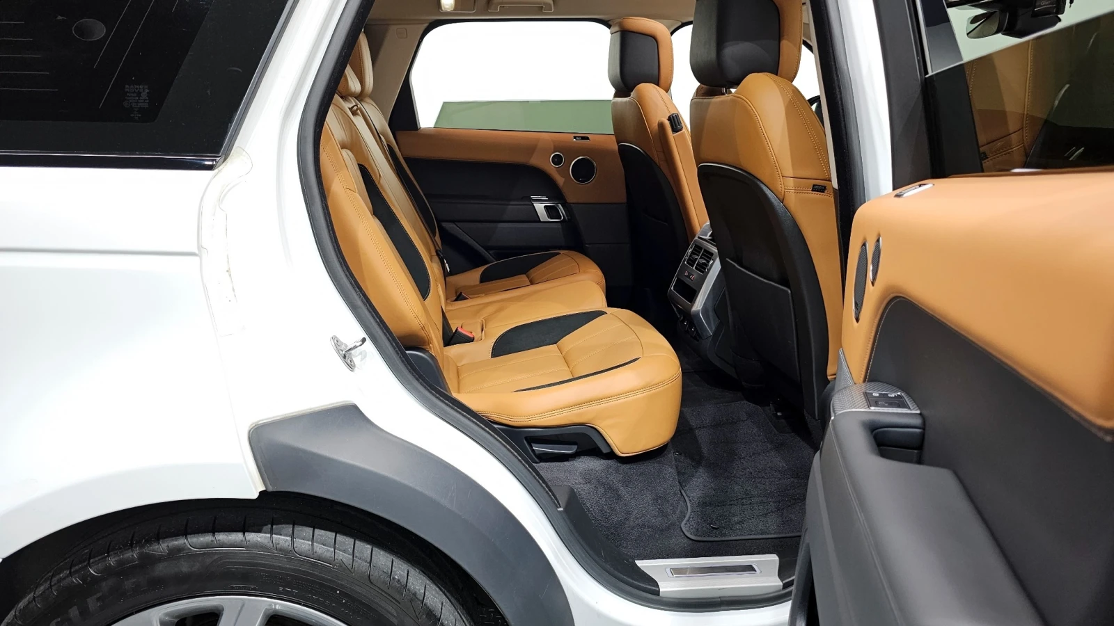 Land Rover Range Rover Sport 3.0 SDV6 HSE, снимка 11 - Автомобили и джипове - 55204572