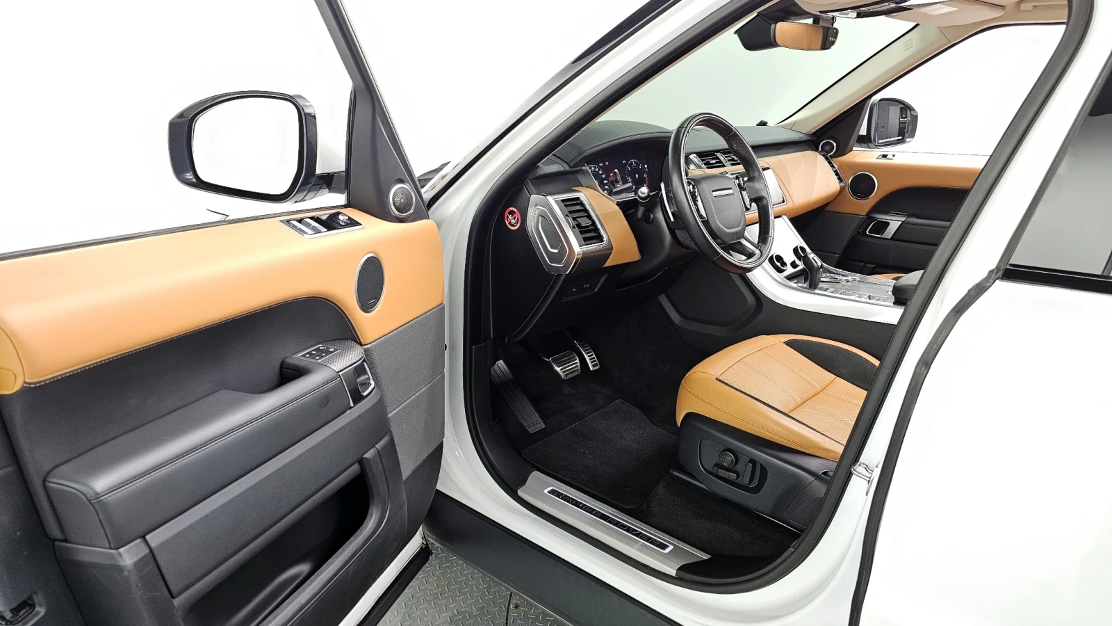 Land Rover Range Rover Sport 3.0 SDV6 HSE, снимка 9 - Автомобили и джипове - 55204572