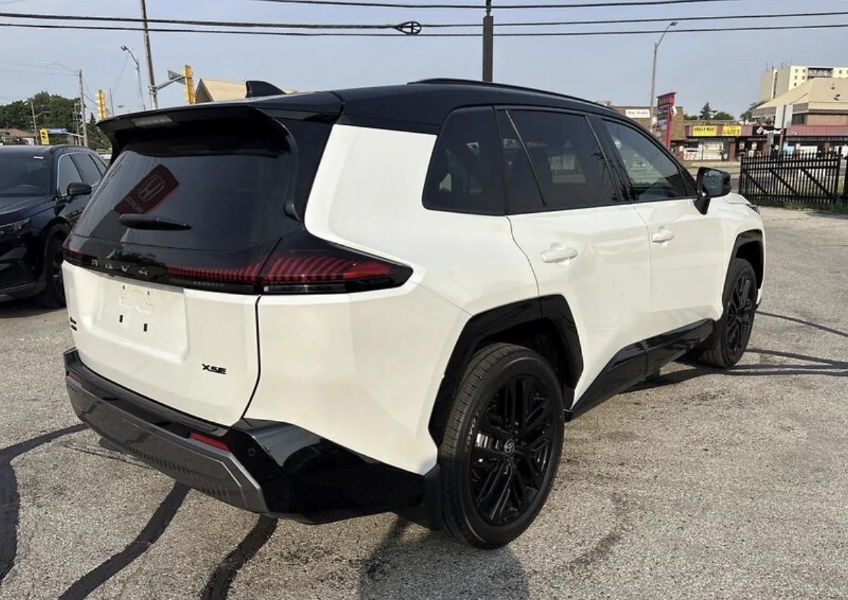 Toyota Rav4 HYBRID XSE * ���� * ��������� * SAFETY SENSE 3.0 * | Mobile.bg � ����������� 3