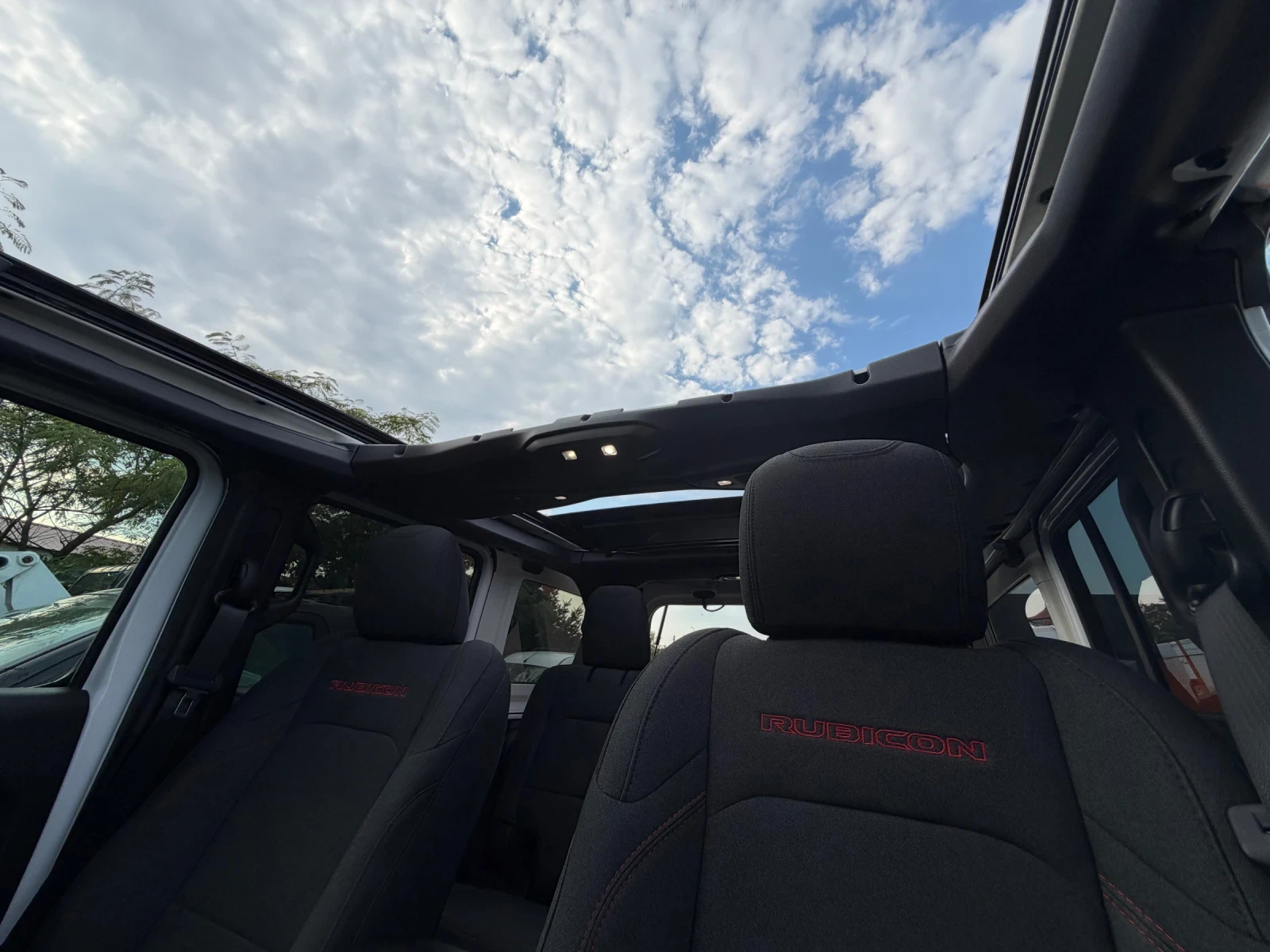 Jeep Wrangler Rubicon, снимка 13 - Автомобили и джипове - 55424004