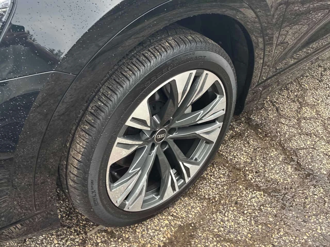 Audi Q8 * Progressiv * CARFAX * ОПЦИЯ ЗА ФИНАНСИРАНЕ, снимка 7 - Автомобили и джипове - 55647542