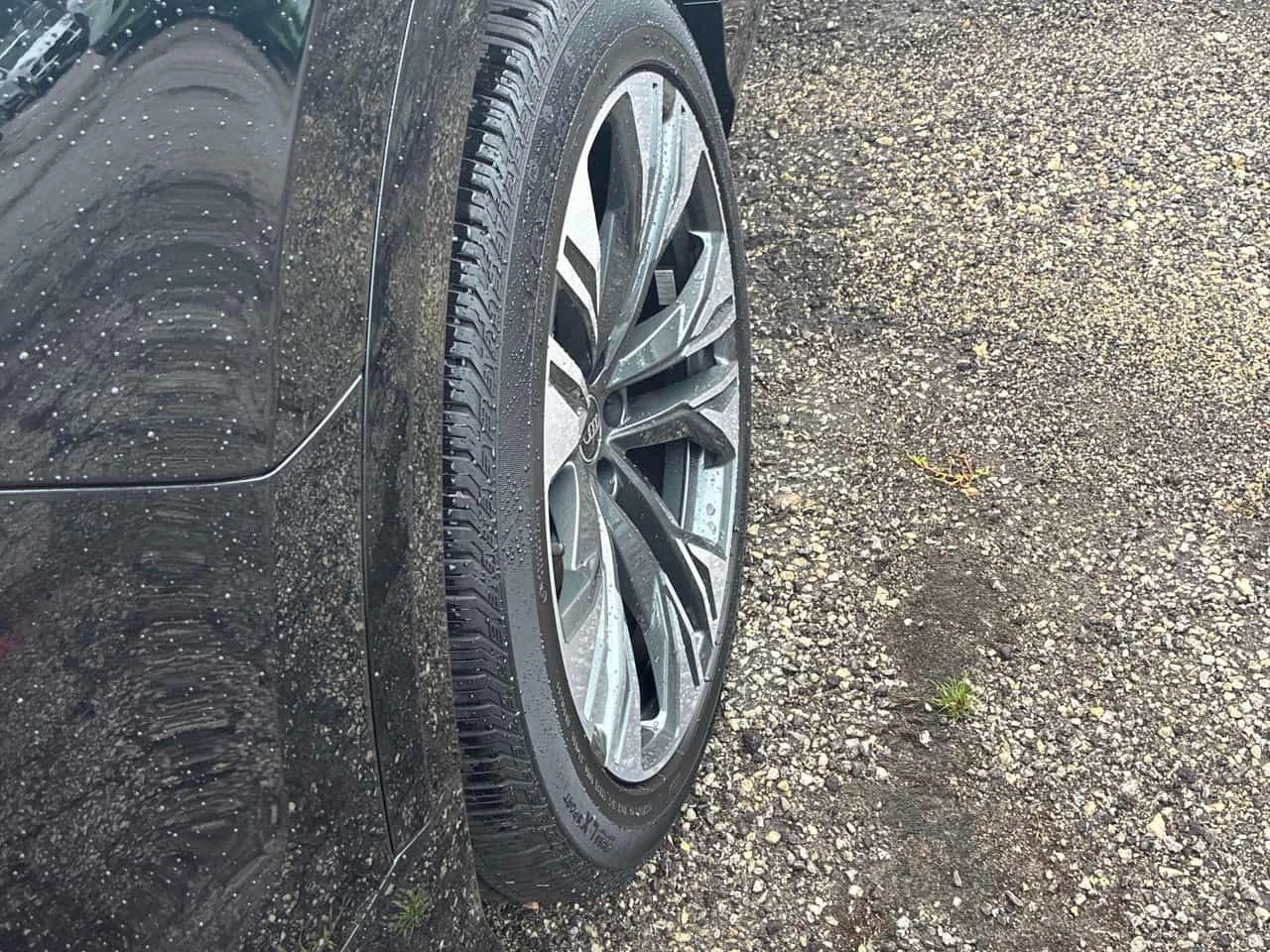 Audi Q8 * Progressiv * CARFAX * ОПЦИЯ ЗА ФИНАНСИРАНЕ, снимка 14 - Автомобили и джипове - 55647542