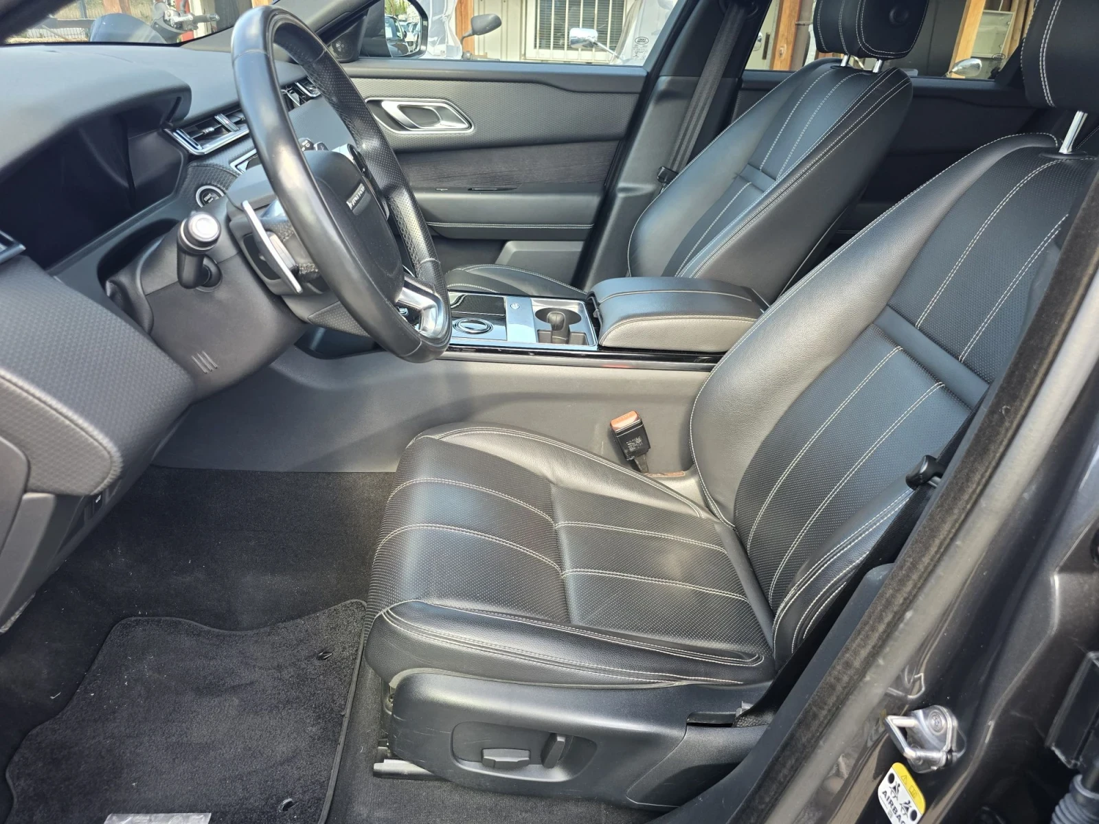 Land Rover Range Rover Velar R-DYNAMIC 2.0i-Turbo/100хил.км./Лизинг , снимка 7 - Автомобили и джипове - 56293055