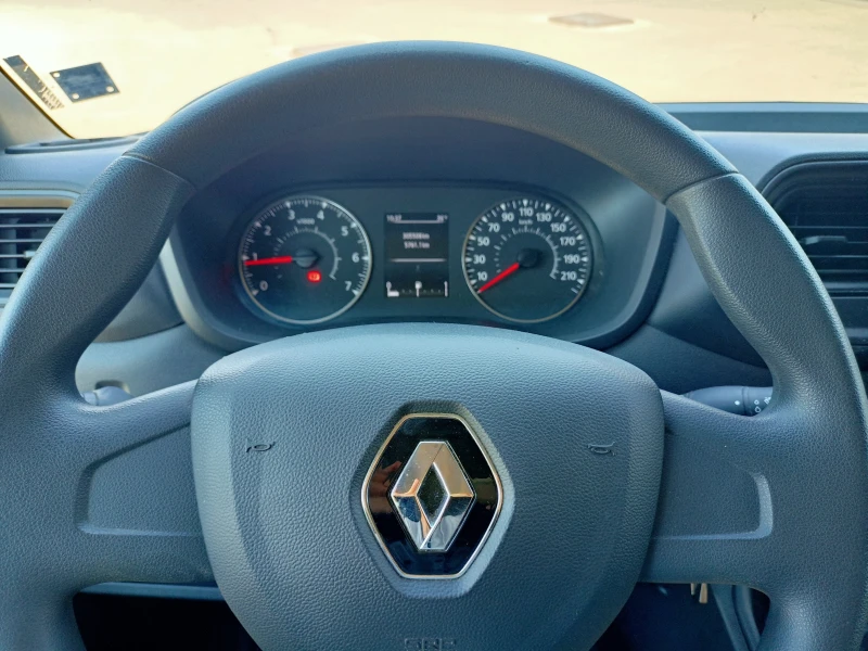 Renault Master 4900 лв за получаване, 2.3 dCi L3H2 , снимка 12 - Бусове и автобуси - 50938729