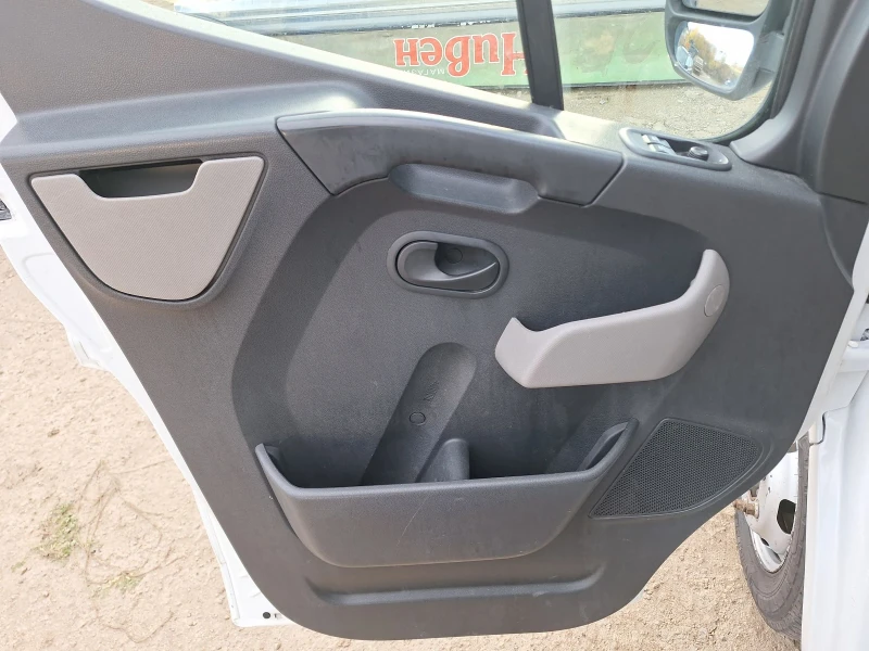 Renault Master Хладилна изолация от Италия, снимка 9 - Бусове и автобуси - 52475330