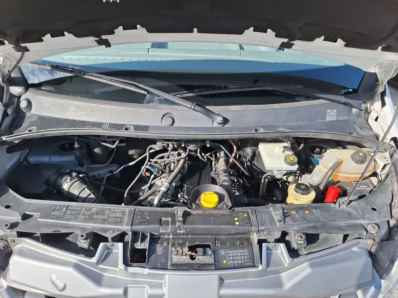 Renault Master Хладилна изолация от Италия, снимка 12 - Бусове и автобуси - 52475330