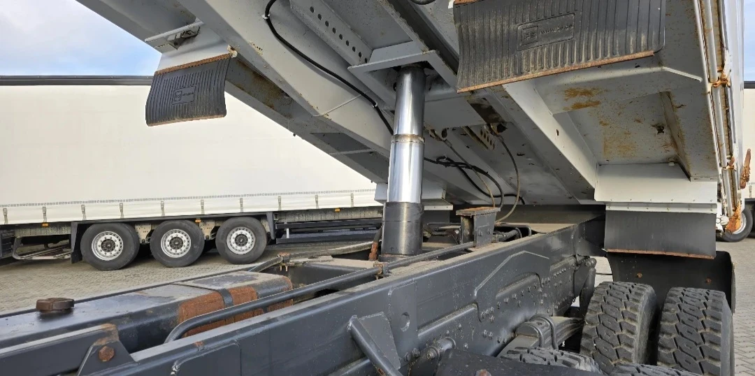 Mercedes-Benz Actros 6x4 32480 - изображение 3