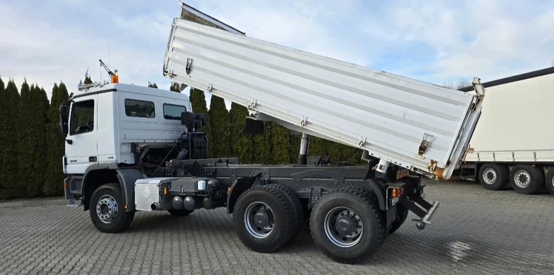 Mercedes-Benz Actros 6x4 32480 - изображение 2