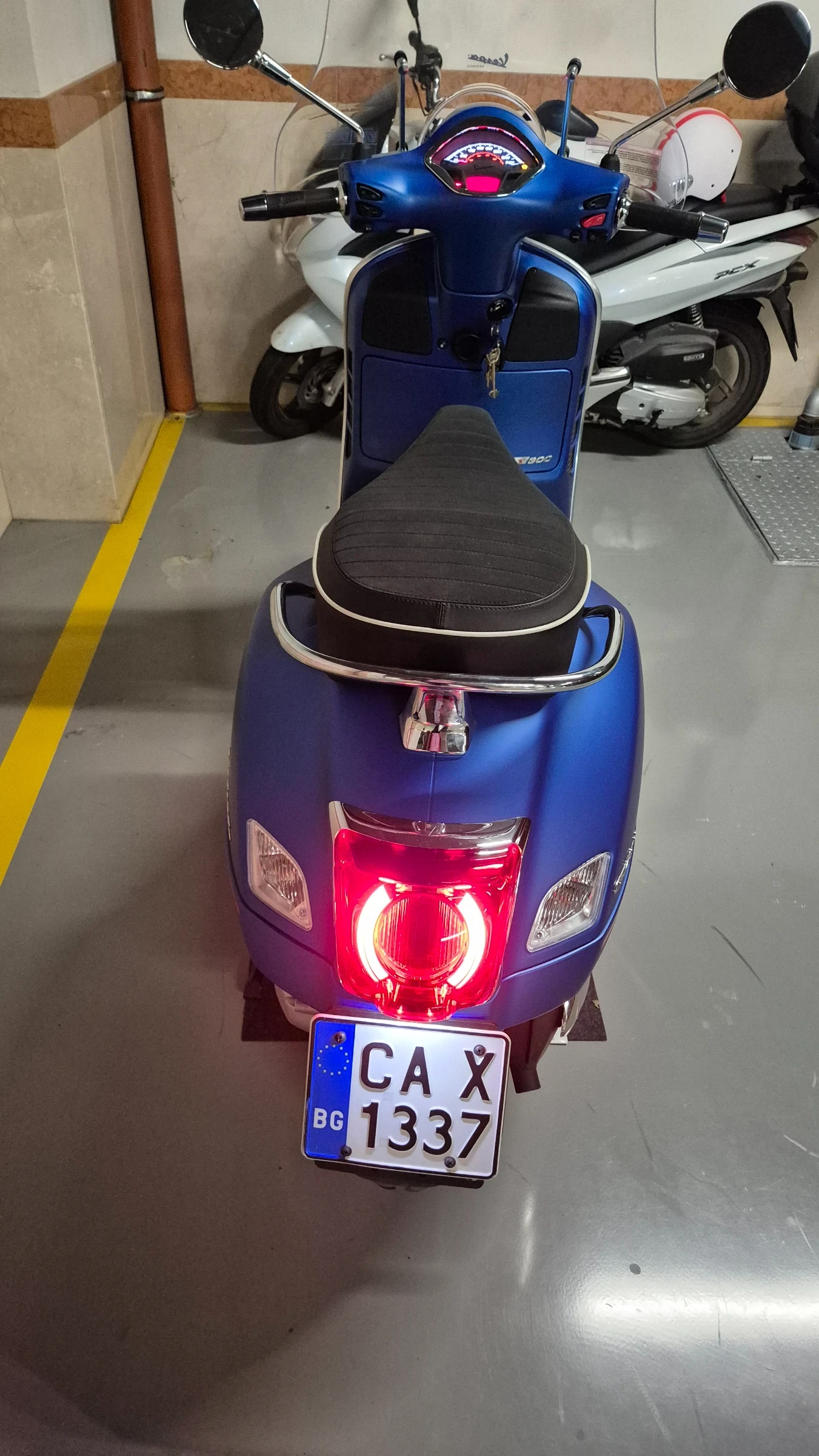 Vespa GTS 300 - изображение 4