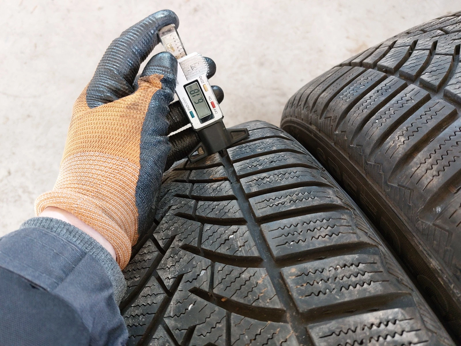  235/55R17 | Mobile.bg   3