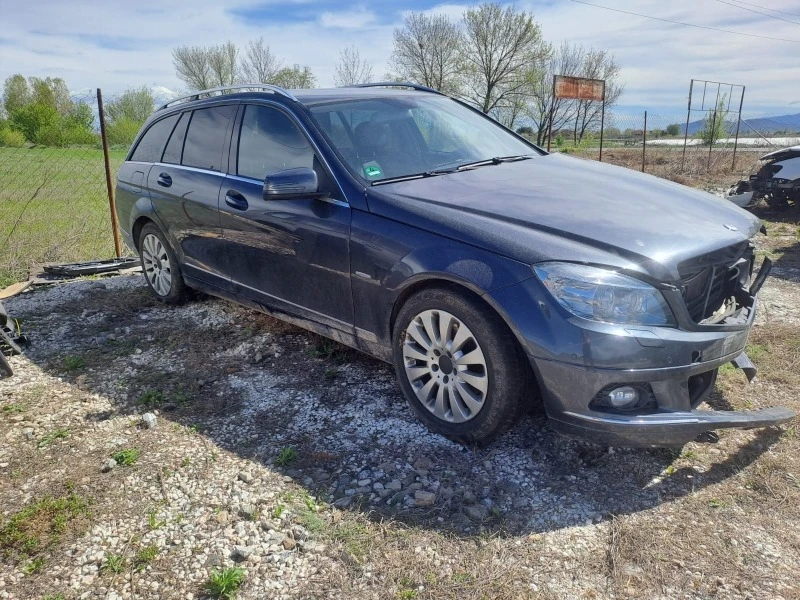 Mercedes-Benz C 180 Kompressor, снимка 1 - Автомобили и джипове - 46560679