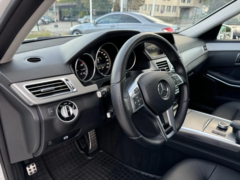 Mercedes-Benz E 220 220 CDI AMG BLUETEC/9G-TRONIC/FACELIFT, снимка 12 - Автомобили и джипове - 49021370