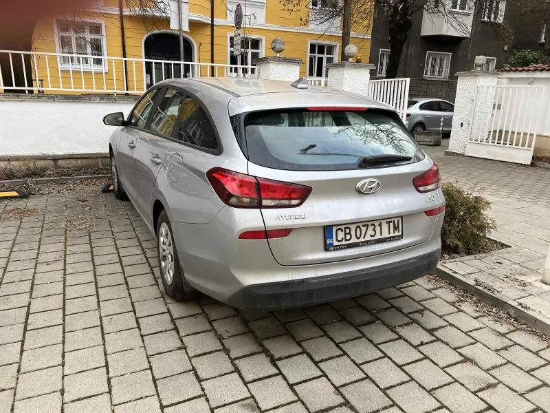 Hyundai I30 Комби, снимка 4 - Автомобили и джипове - 49211448