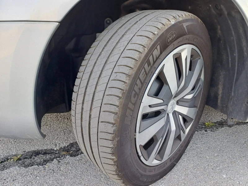 Peugeot Partner Tepee 1.6 HDI 115k.s., снимка 16 - Автомобили и джипове - 50711576