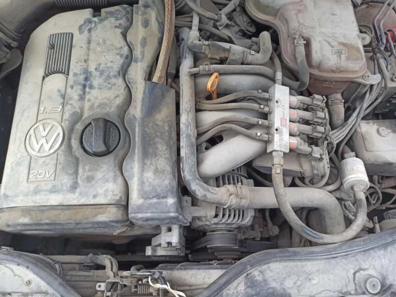 VW Passat, снимка 11 - Автомобили и джипове - 52838721