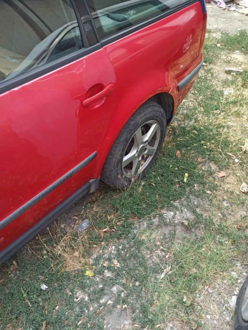 VW Passat, снимка 4 - Автомобили и джипове - 52838721