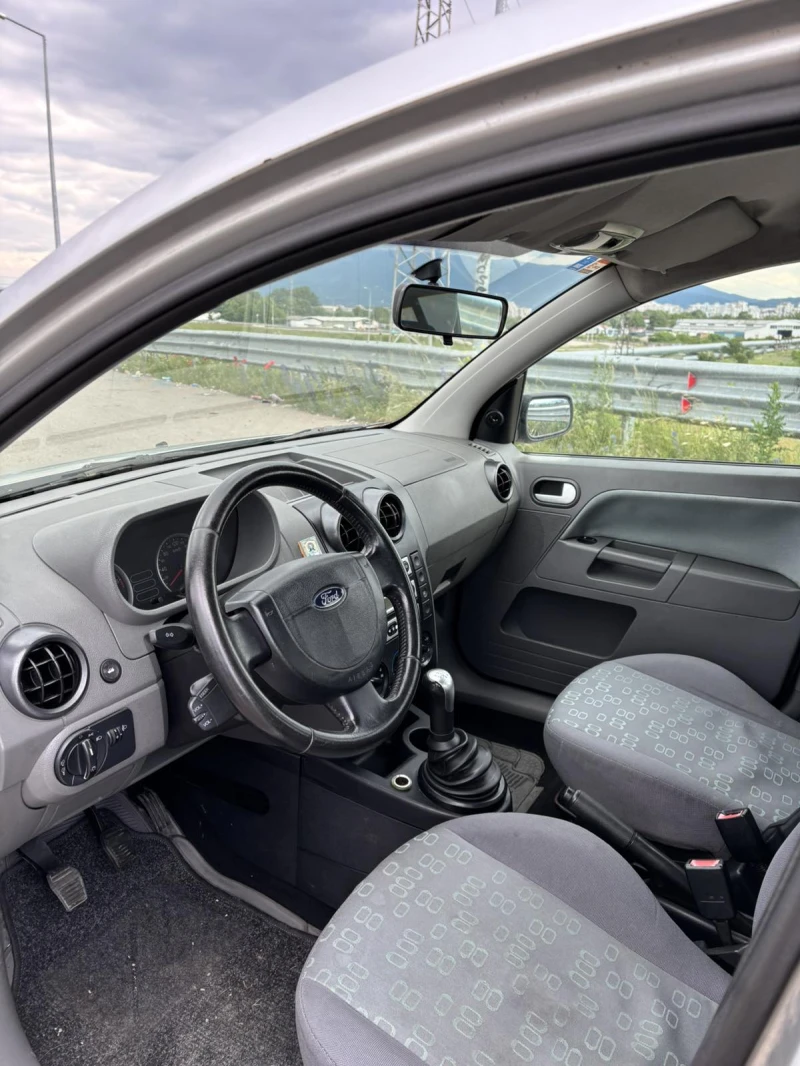 Ford Fusion 1.4 TDCi (68 к.с.), 2004 г., снимка 7 - Автомобили и джипове - 52513410