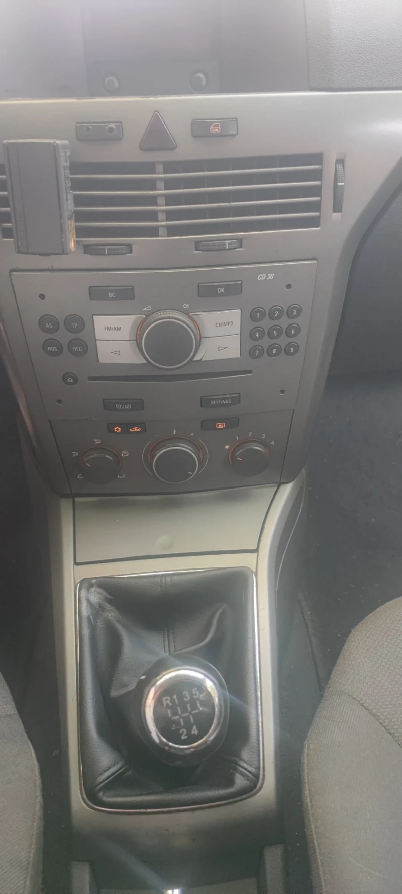 Opel Astra 1.6 Twin Port, снимка 9 - Автомобили и джипове - 52115962