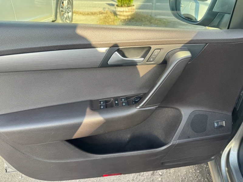 VW Passat, снимка 11 - Автомобили и джипове - 52502280