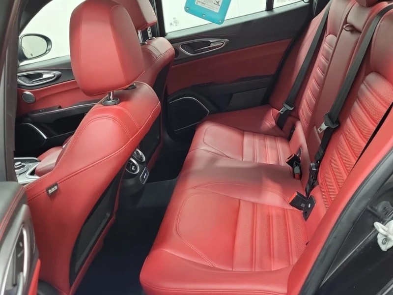 Alfa Romeo Giulia * TI SPORT * CARFAX * ЦЕНА ДО БГ, снимка 13 - Автомобили и джипове - 52722120
