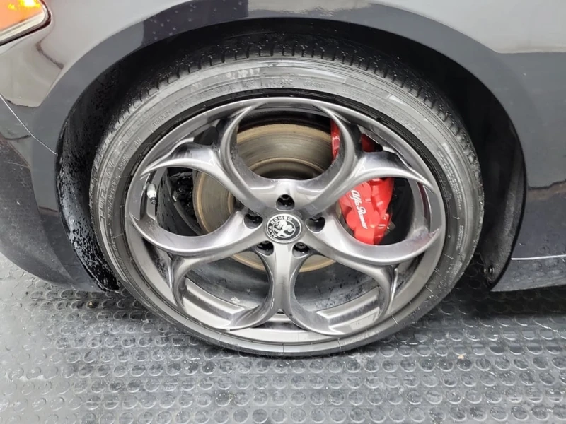 Alfa Romeo Giulia * TI SPORT * CARFAX * ЦЕНА ДО БГ, снимка 6 - Автомобили и джипове - 52722120