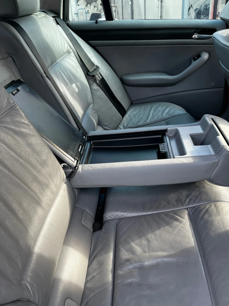 BMW 320, снимка 10 - Автомобили и джипове - 52835877