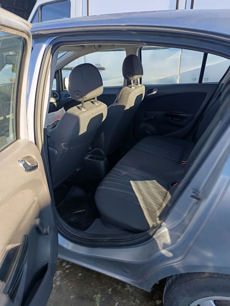 Opel Corsa, снимка 8 - Автомобили и джипове - 53030893