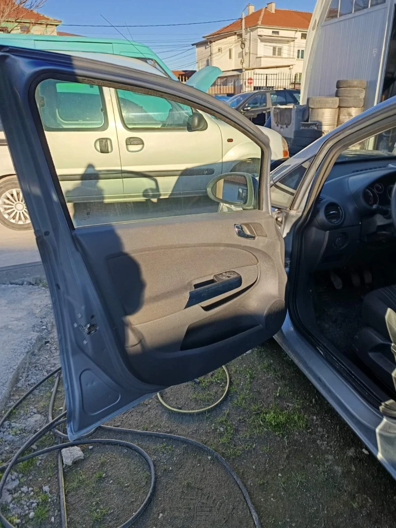 Opel Corsa, снимка 5 - Автомобили и джипове - 53030893