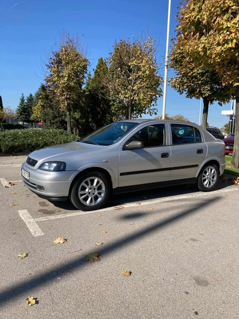 Opel Astra 1.4, снимка 5 - Автомобили и джипове - 52503761