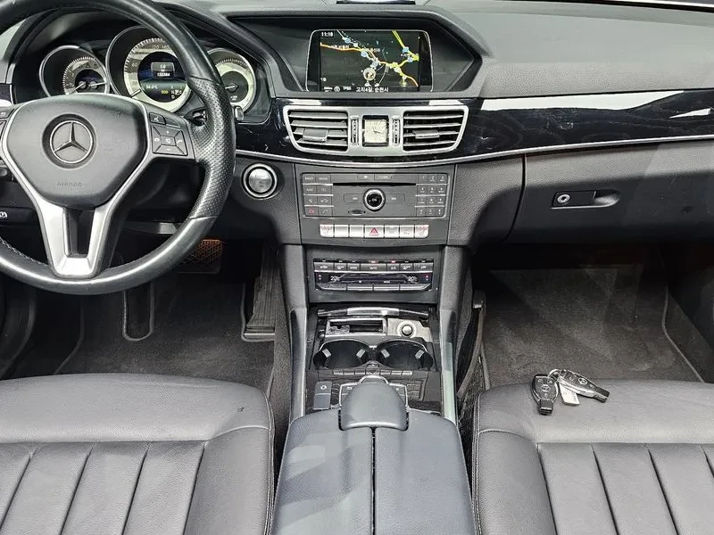 Mercedes-Benz E 250 Bluetec 4Matic Avantgarde, снимка 7 - Автомобили и джипове - 55888731