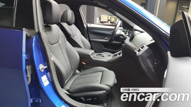 BMW i4, снимка 11 - Автомобили и джипове - 56267123