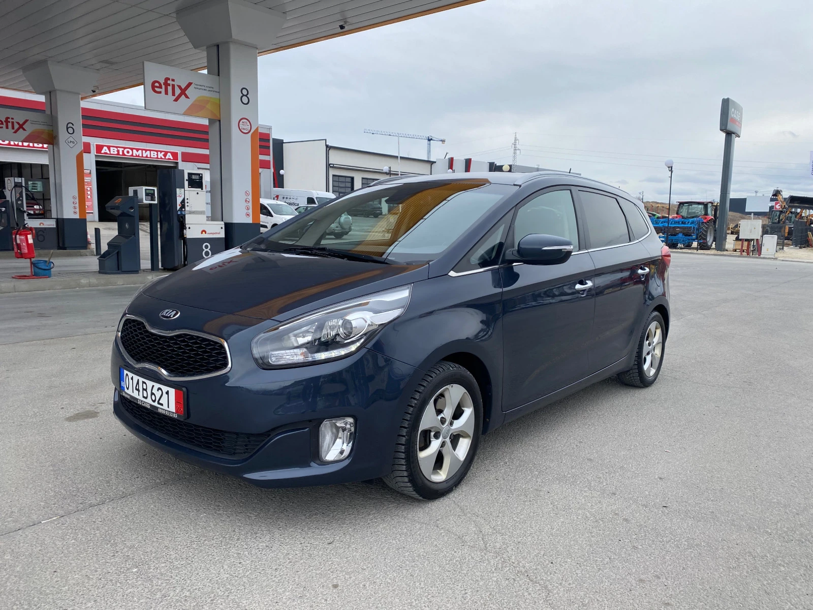 Kia Carens 2.0I Автоматик 7 места - изображение 3