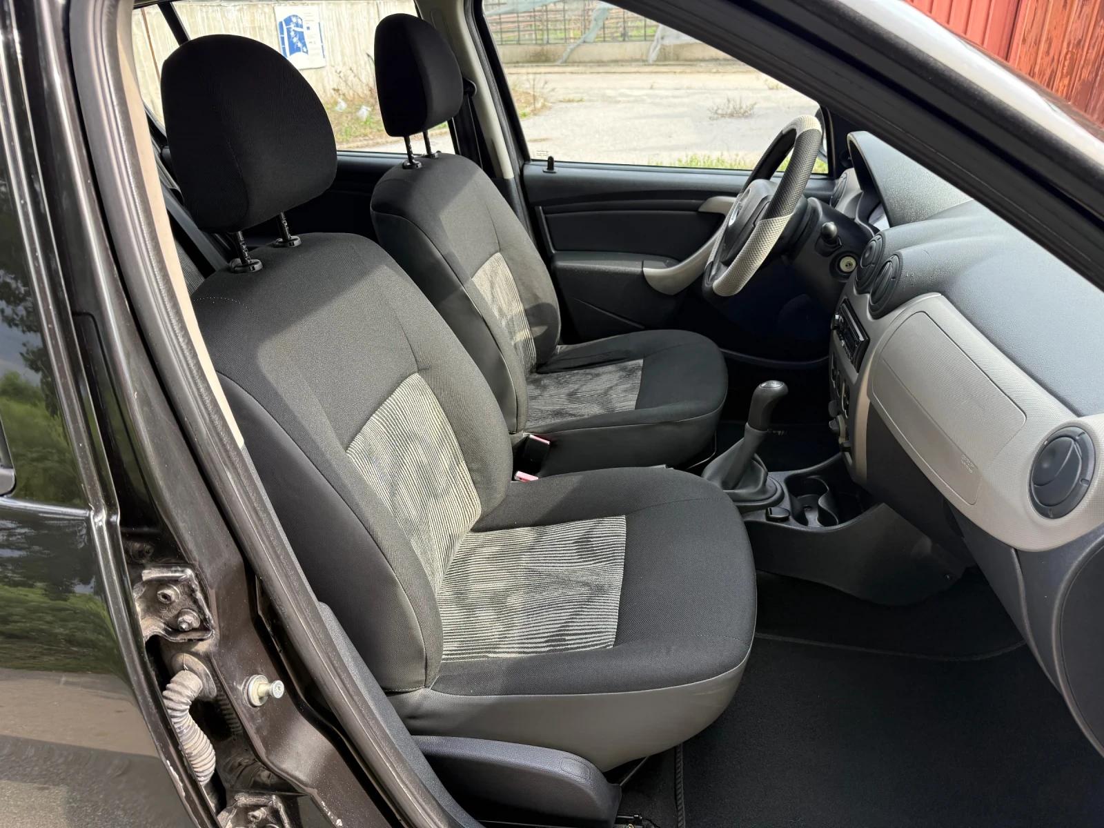 Dacia Sandero 1.2 16v ТОП | Mobile.bg — изображение 11