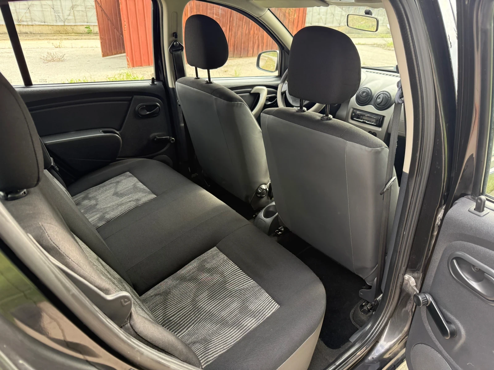 Dacia Sandero 1.2 16v ТОП | Mobile.bg — изображение 13