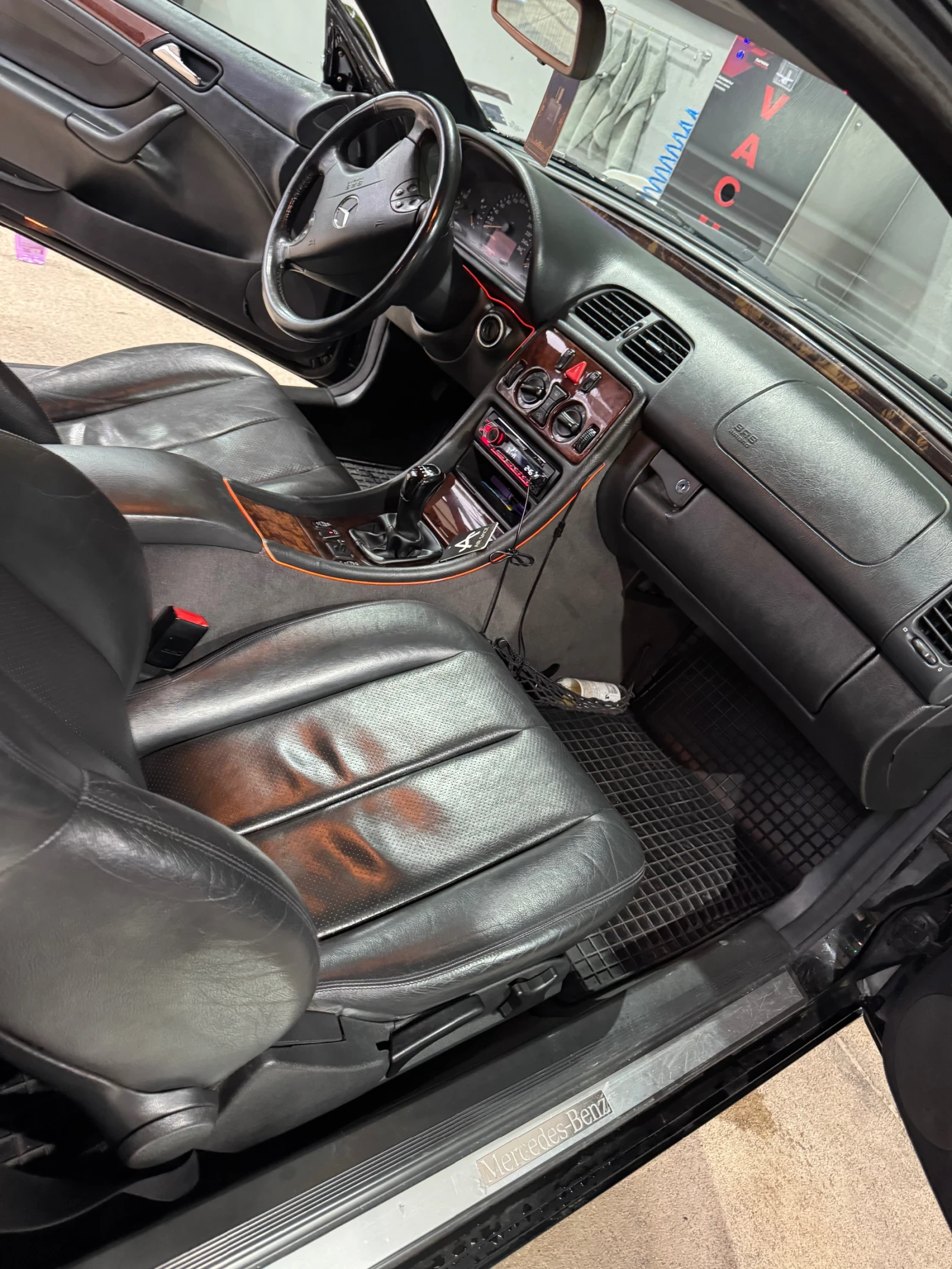 Mercedes-Benz CLK 200 - изображение 6