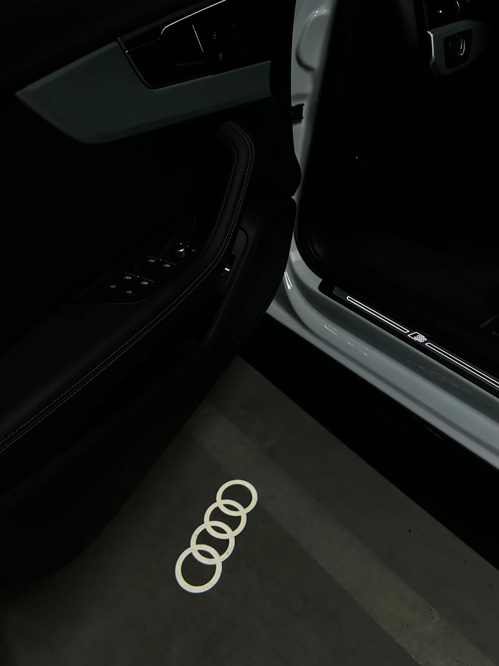 Audi A4 7600km | S Line |  | Mobile.bg   13