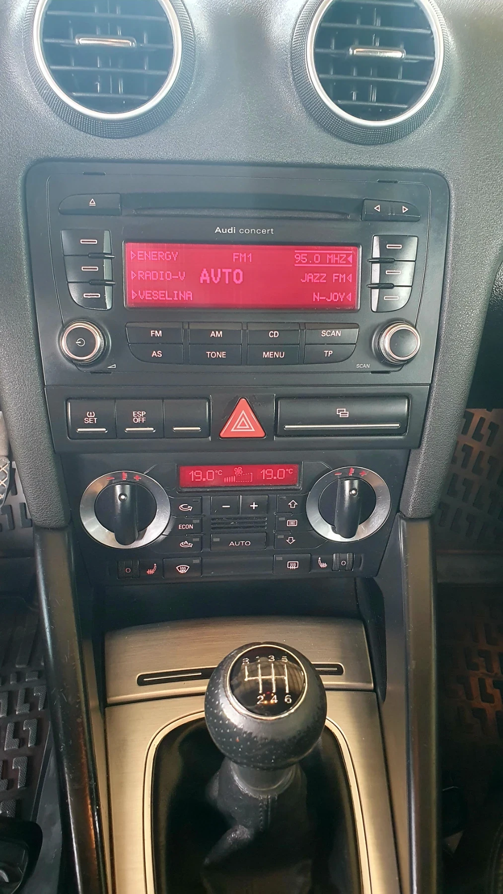 Audi A3 2.0 TDI QUATTRO  - изображение 8