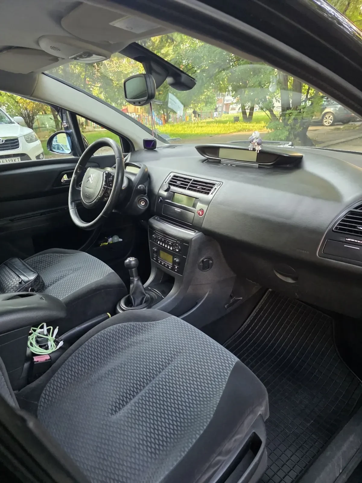 Citroen C4 1.6HDi 105к.с. 2005г. - изображение 10