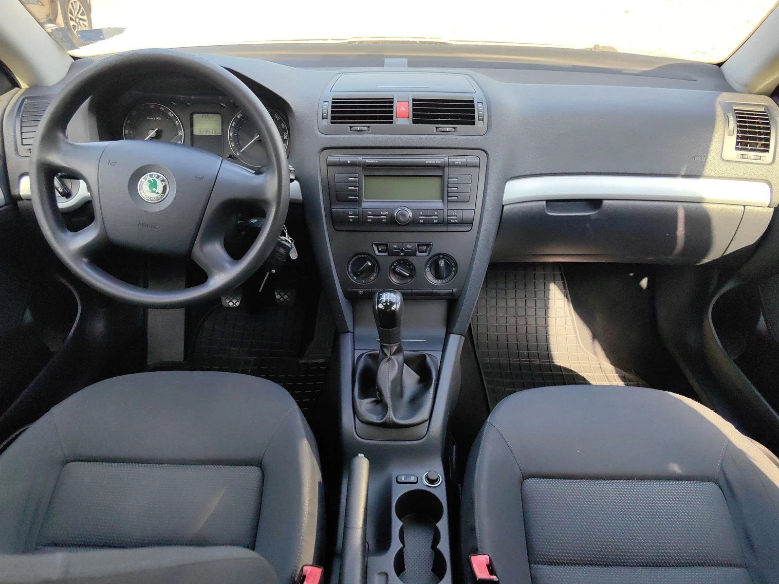 Skoda Octavia 1.9TDI* ПОДГРЕВ* ТЕМПОМАТ* РЕГИСТРИРАНА - изображение 6