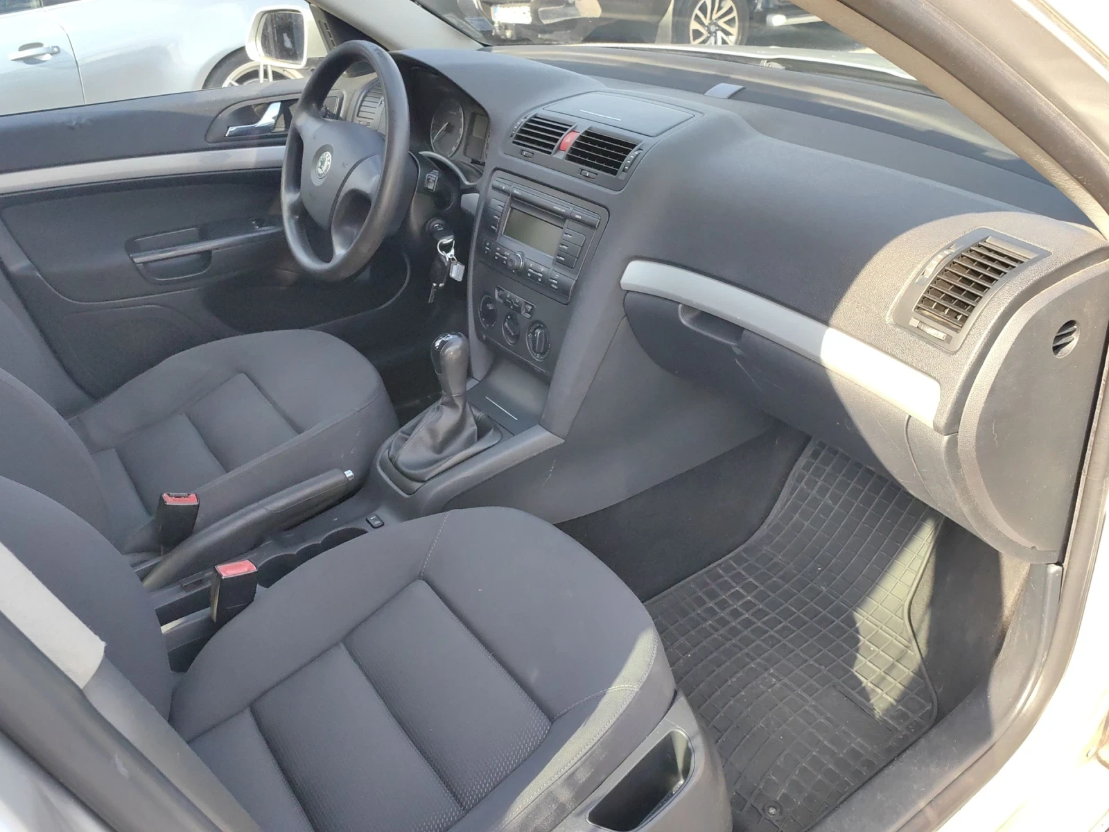 Skoda Octavia 1.9TDI* ПОДГРЕВ* ТЕМПОМАТ* РЕГИСТРИРАНА - изображение 5