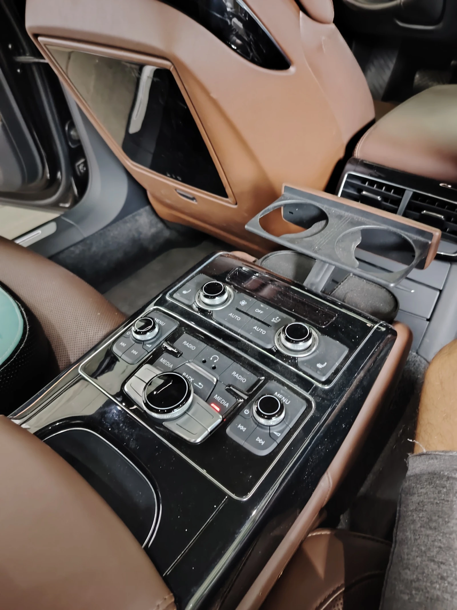 Audi A8 L - изображение 9