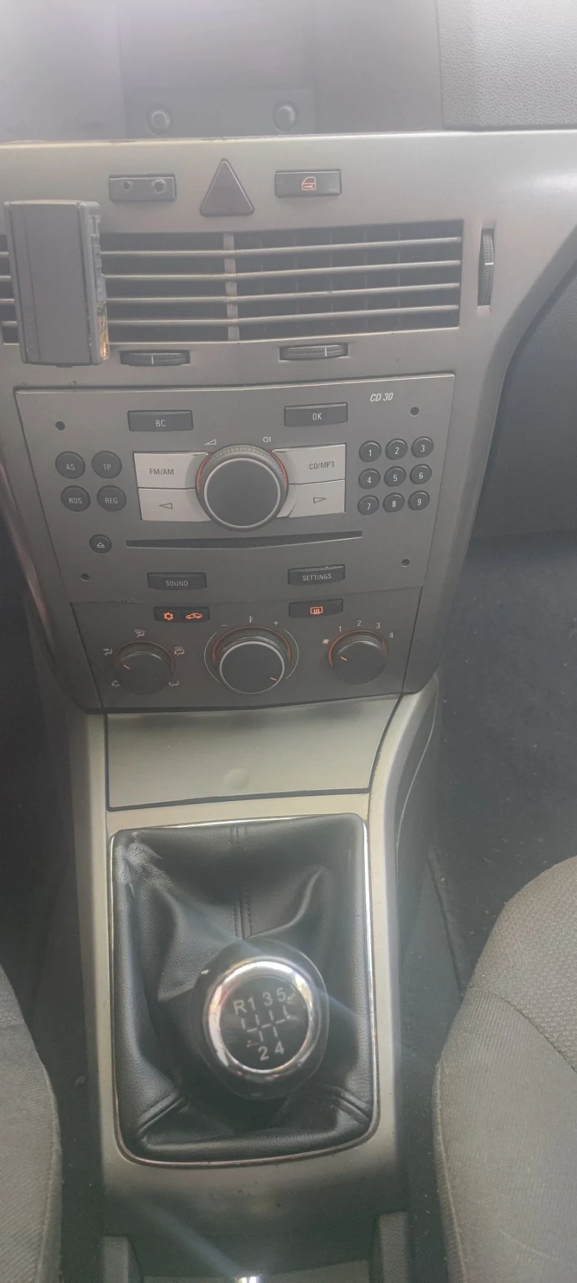 Opel Astra 1.6 Twin Port - изображение 9