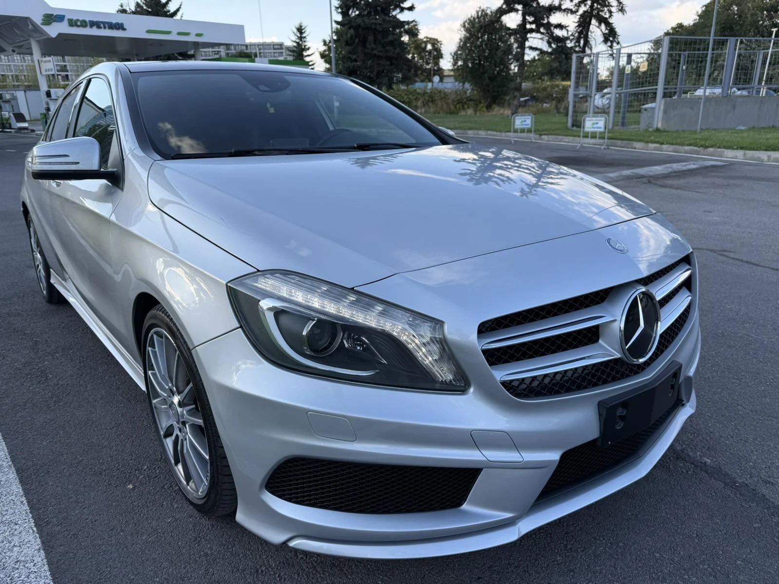 Mercedes-Benz A 220